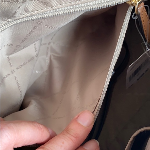 Michael Kors Purse Tote Shoulder Bag - Picture 5 of 7